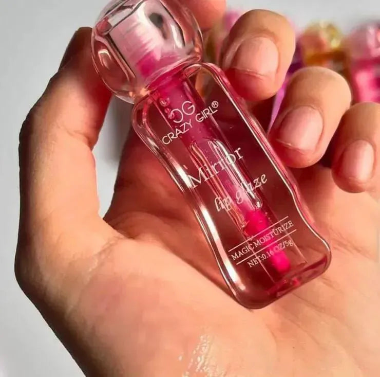 Glossy Finish Lip Oil in Shades of Pink